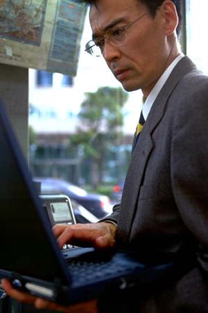 無料期間を使ってミーティングプラザのweb会議を使ってみましょう